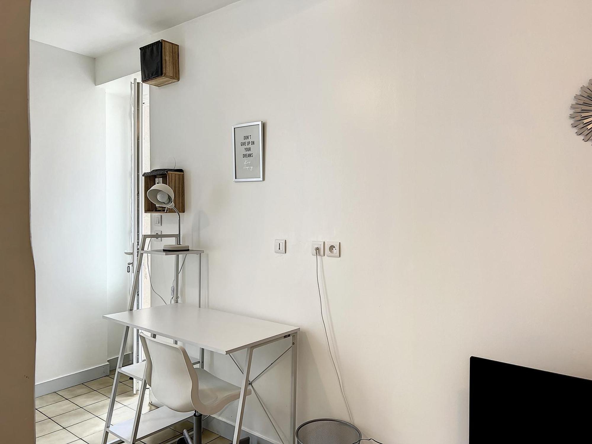 Les Bords Du Clain - Entree Autonome Studio Poitiers Exterior foto